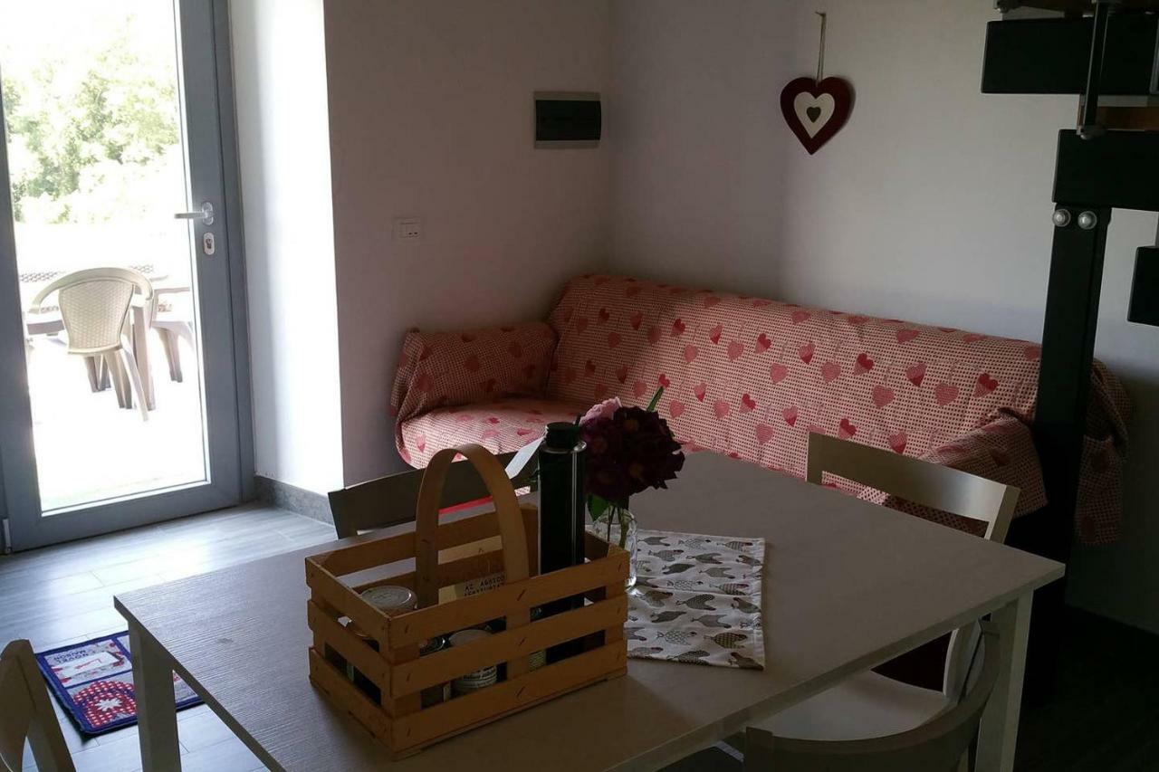 Piccolo Casale A "Le Moline" In Una Vera Fattoria Vetralla Exterior foto