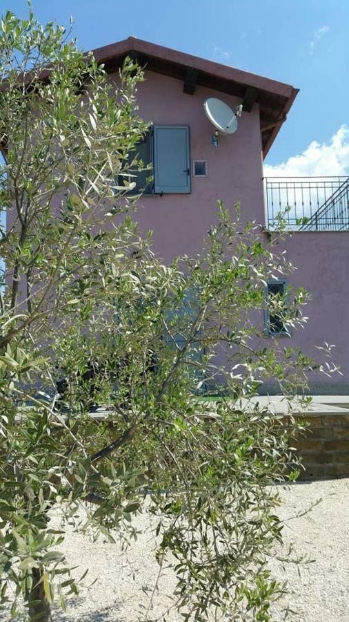 Piccolo Casale A "Le Moline" In Una Vera Fattoria Vetralla Exterior foto